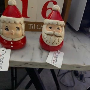 Johanna Parker Designs Mr and Mrs Clause SALT & PEPPER SHAKERS